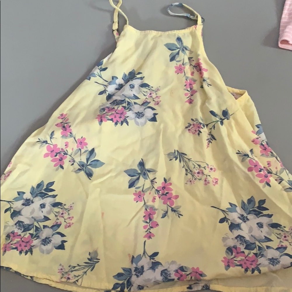 Shirts - Picture 4 of 9